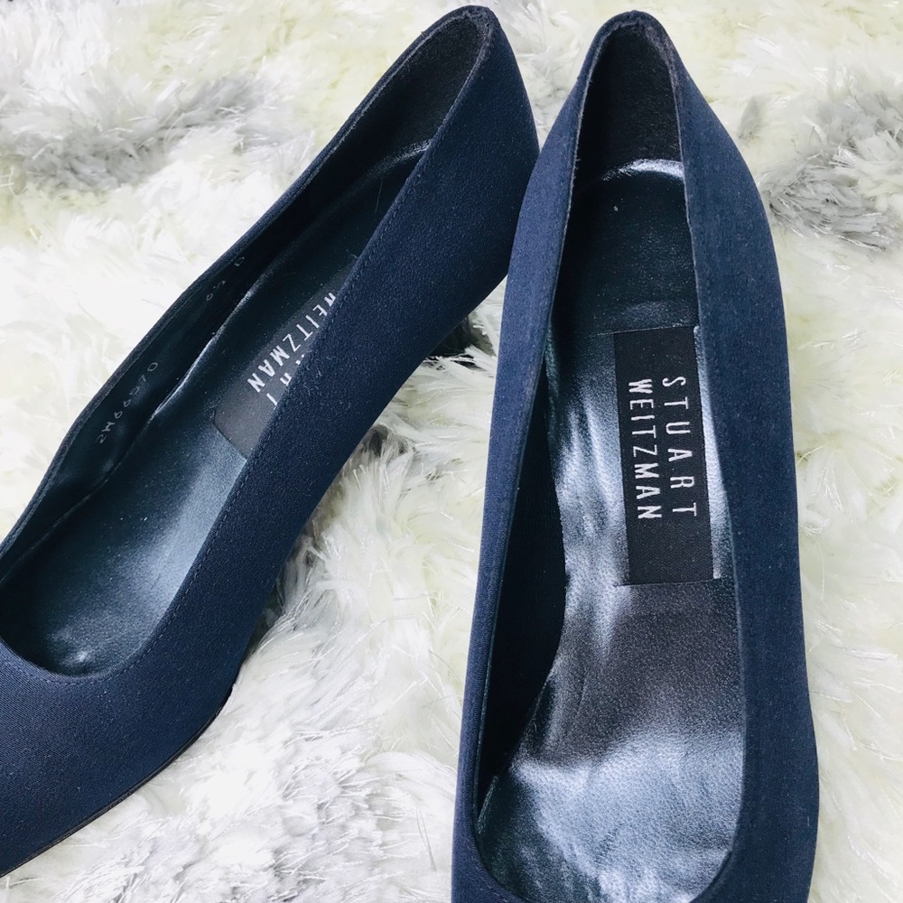 Stuart Weitzman Classic Bow Heels - image 6